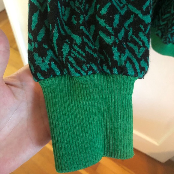 Cute Handmade Vintage Green & Black Print Turtleneck - LRG/XL - Picture 3 of 6